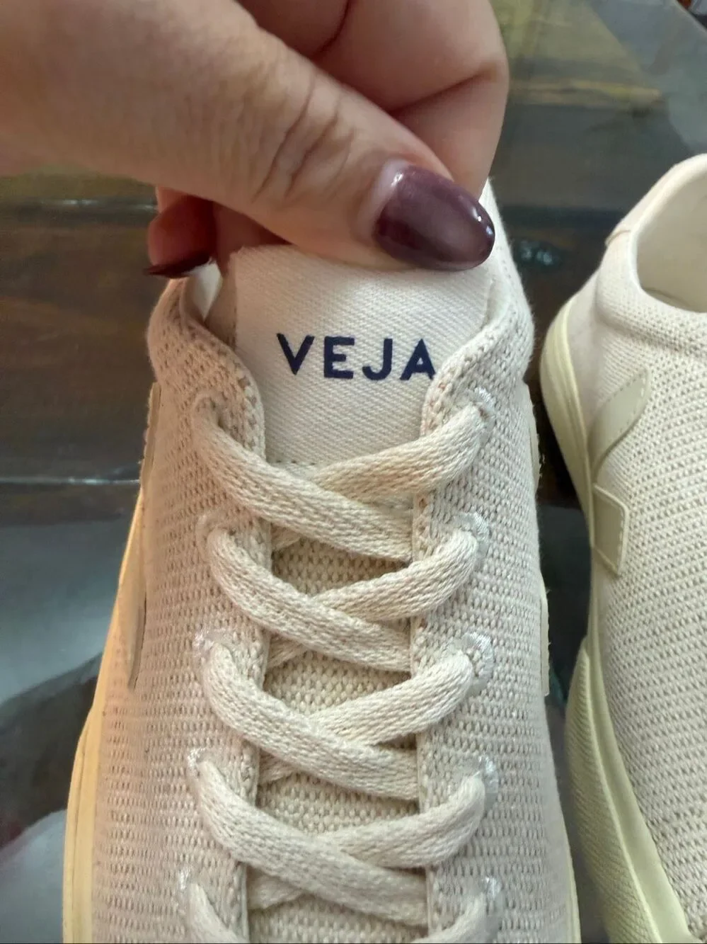 Veja Wata Natural Canvas Low Top Sneaker sz 9 Mens 7 NWOT